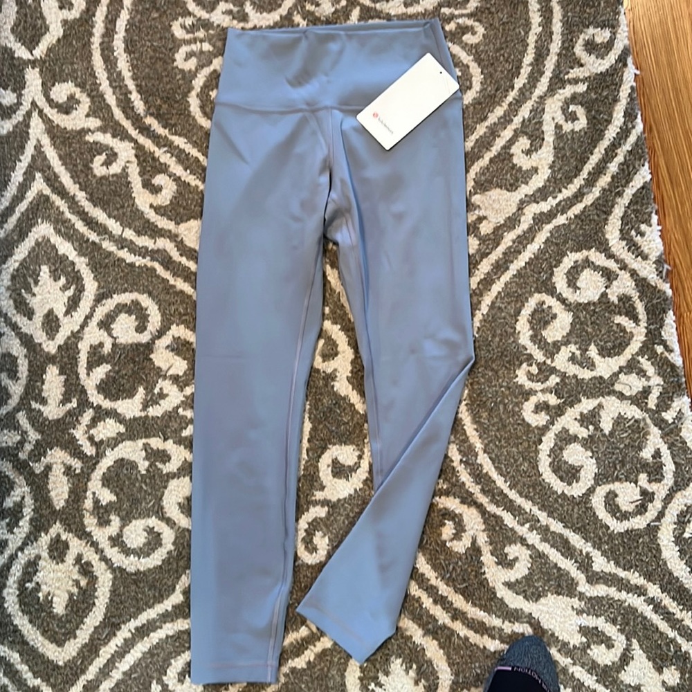 LuLu Wunder Under Tight